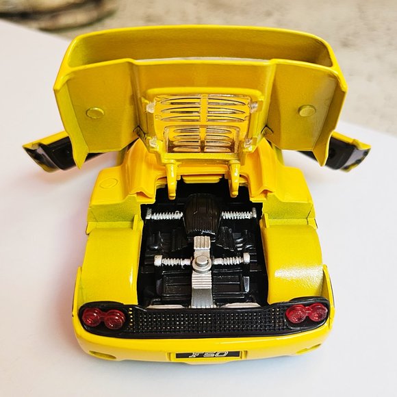 *50% PRICE DROP!* Rare YELLOW Welly 1:24 Ferrari F50 die-cast model car - Picture 13 of 16